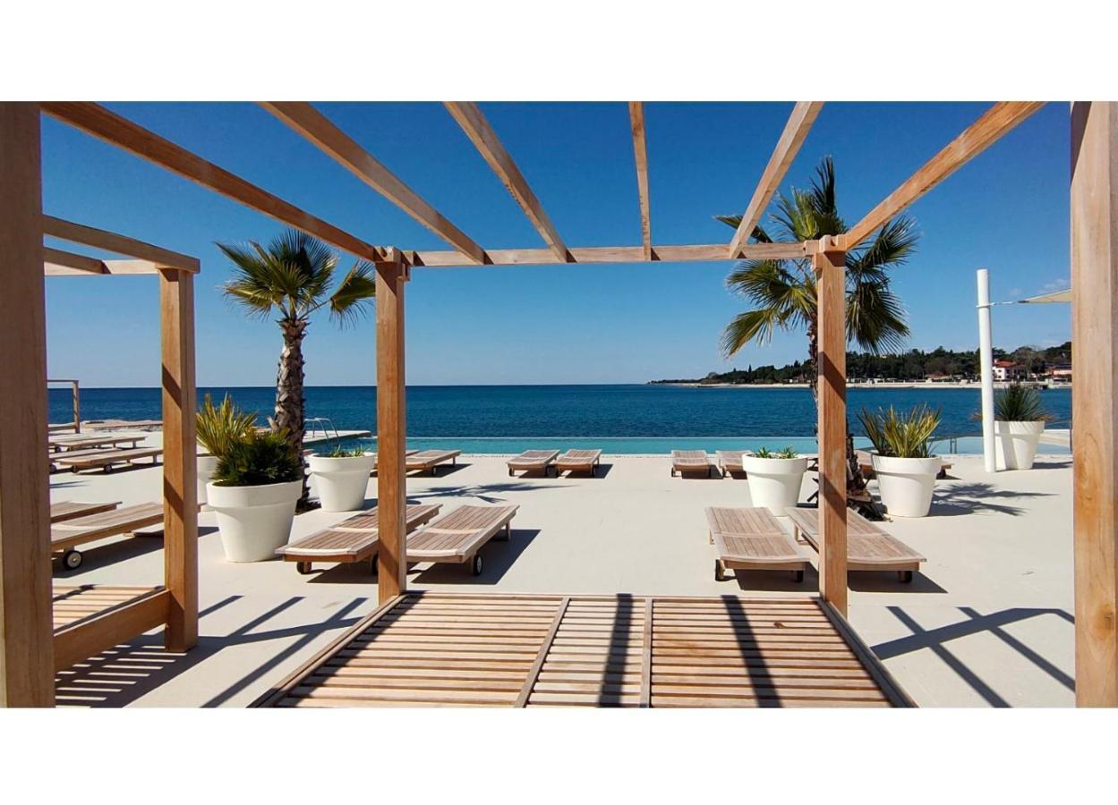 Appartamento New!!! New Riva Luxury One - With Sunny Terrace & Big Garden Porec Esterno foto