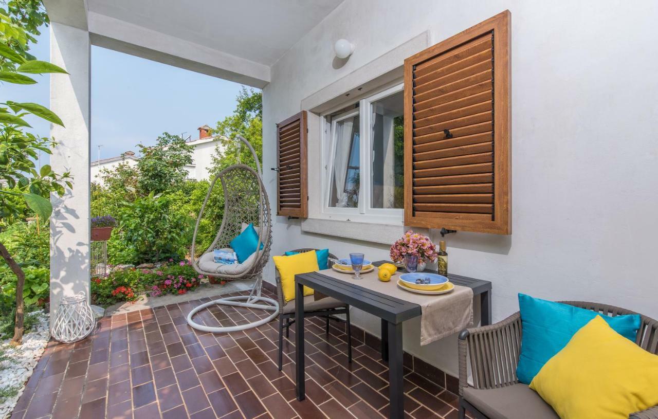 Appartamento New!!! New Riva Luxury One - With Sunny Terrace & Big Garden Porec Esterno foto